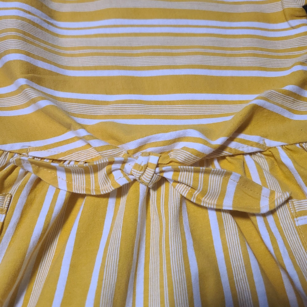 Girl's 4T Carter’s 100% Summer Dresses Bundle - Picture 4 of 8